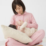 産後ガードルは母乳に影響があるの？
