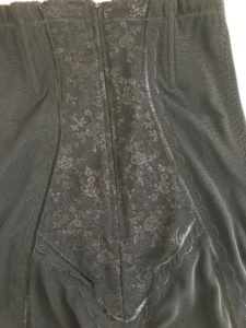 ラディアンヌ「お腹にチャックガードル」